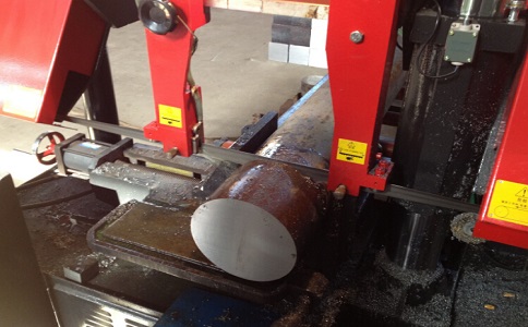 樟木头镇卧式带锯床加工时出现明显振荡如何排查？